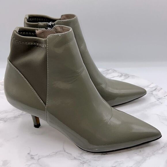 DONALD J PLINER Olive Green Patent Leather Feris Bootie-5M - Picture 1 of 7